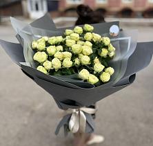 Букет Белые кустовые розы Солинеро в Глаголево