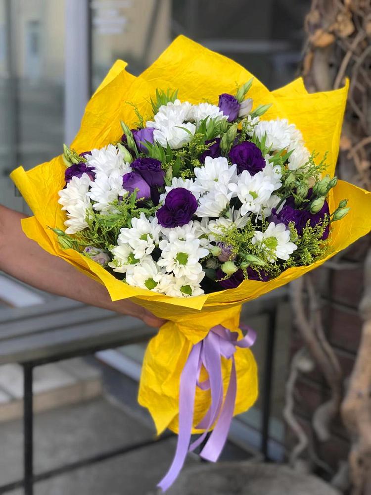 Букет цветов из: Ирисы, Хризантемы и Ромашки в Глаголево