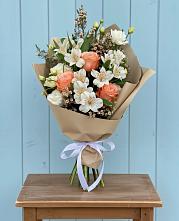 Букет цветов из:  Альстромерии, Лизиантусы, Розы и Хризантемы #REPLACE_PRED# Глаголево