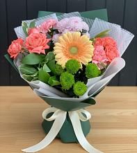 Букет цветов из:  Гвоздики, Розы, Герберы и Хризантемы в Глаголево