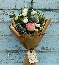 Букет цветов из:  Розы и Лизиантусы в Глаголево