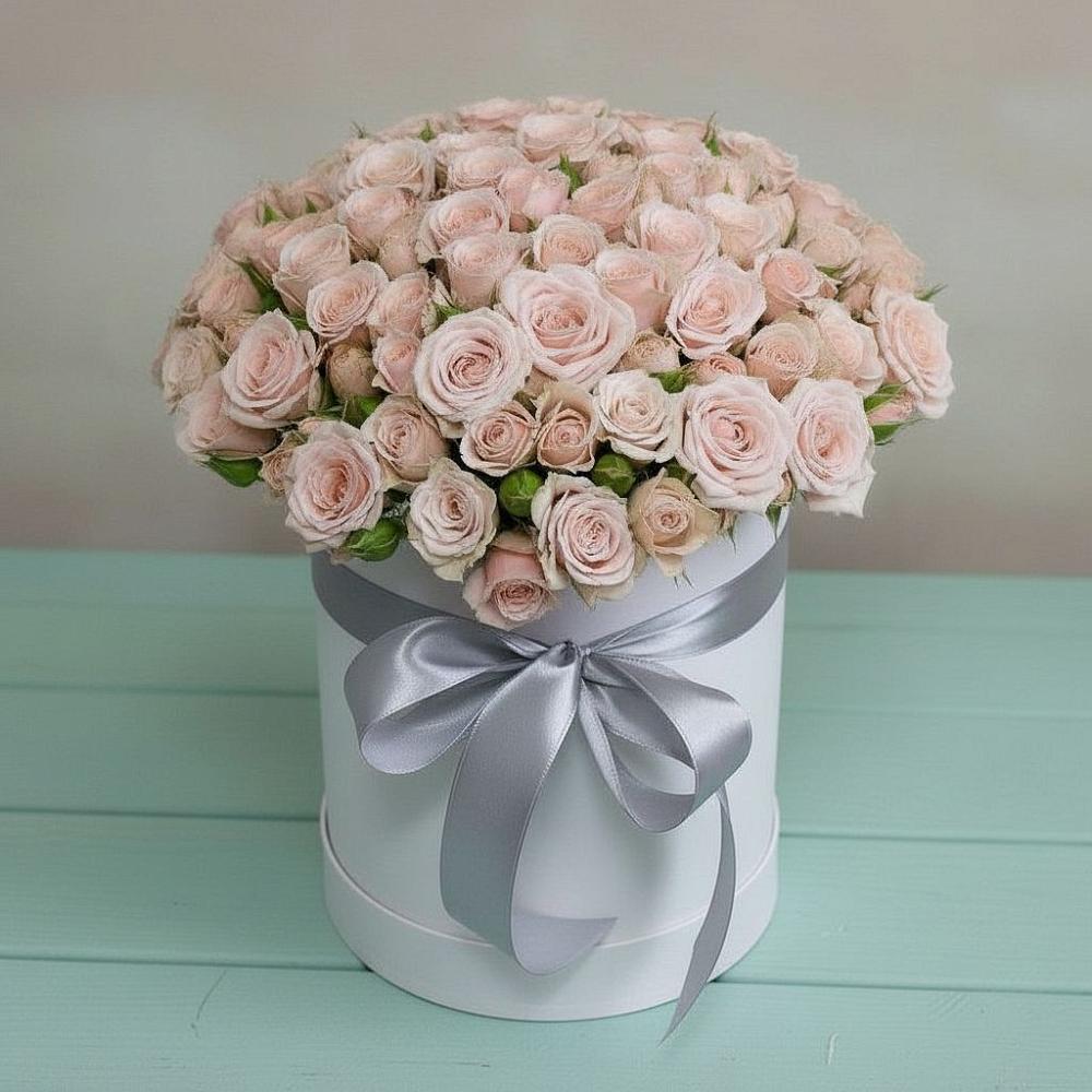 Цветочная композиция из Розы в шляпной коробке в Глаголево