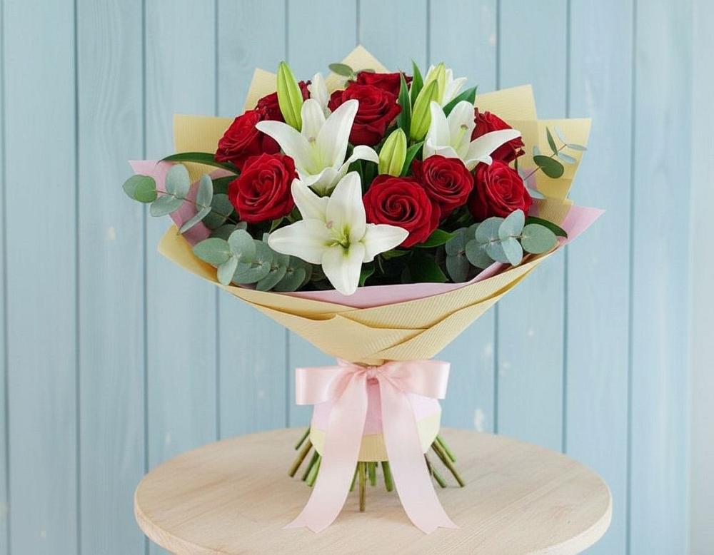 Букет цветов из: Лилии и Розы в Глаголево